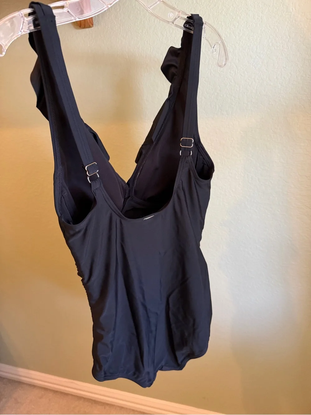 DKNY Black Ruffle One Piece Swimsuit Ruched Tummy Control Size 10 - Picture 3 of 12
